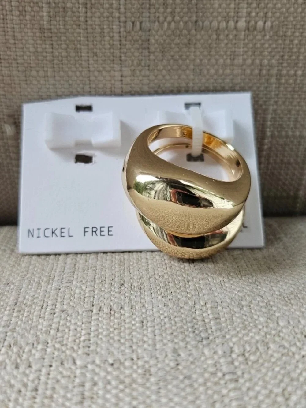 Nordstrom Women Rings Gold Tone Fashion Jewelry Nickle Free Set of 2 Size 9 NWT